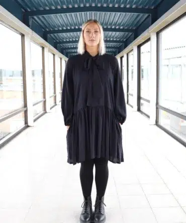 AP006 - Flowy Dress Black